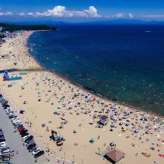 Купание под запретом: Роспотребнадзор ограничил доступ к пляжам Владивостока