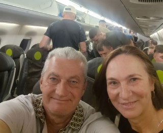 Амурский реаниматолог спасла женщину на борту самолета